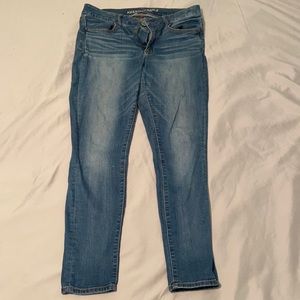 American eagle light wash jeggings